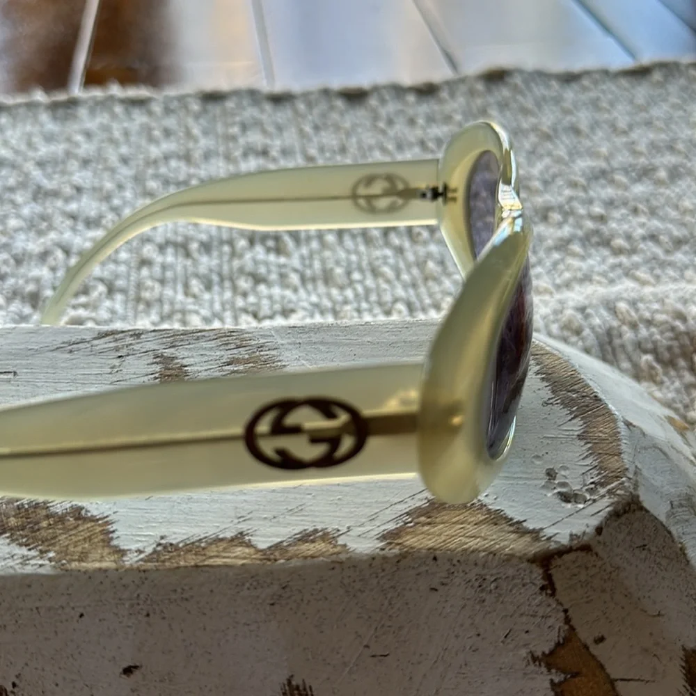Gucci Sunglasses As Is - Picture 2 of 5